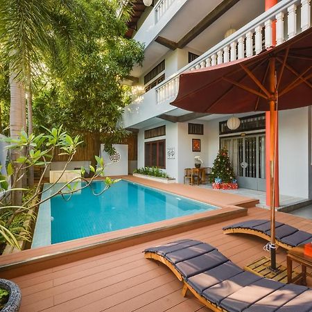 Mango Bellana Boutique Hotel Phnom Penh Exterior photo